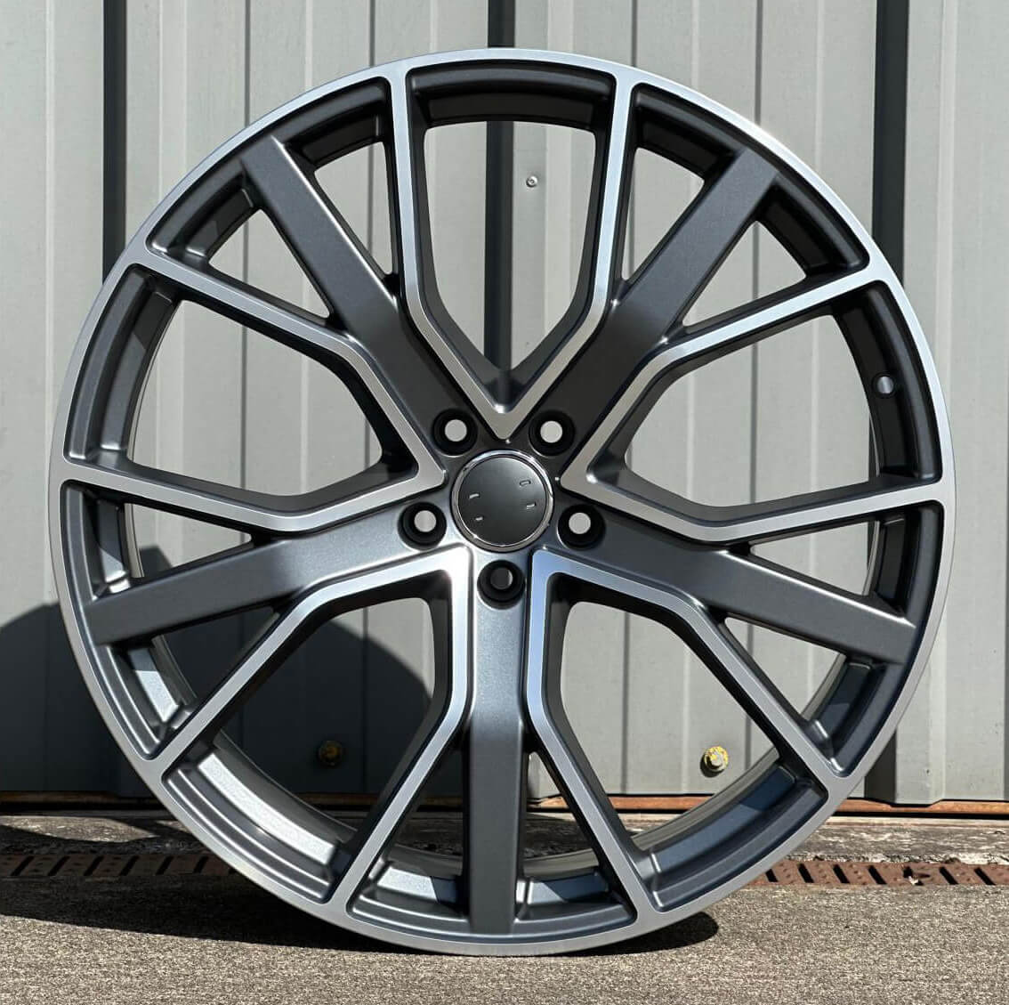 MU6A 21X9 5X112 ET30 SATIN GUNMETAL MACHINED FACE