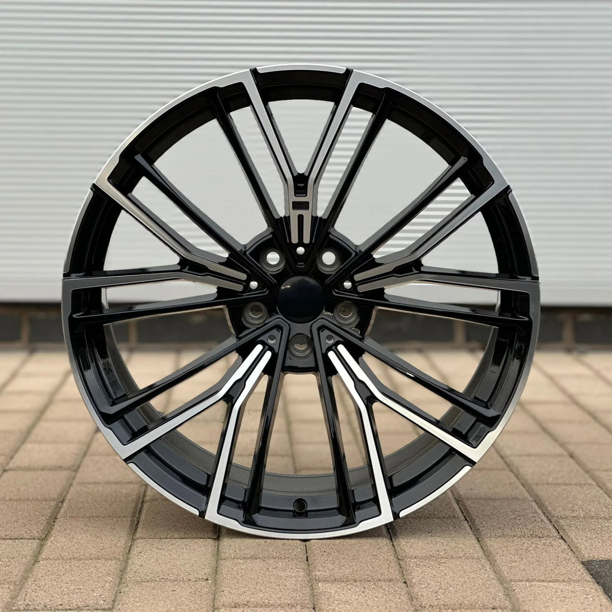 MU21B 19X8 5X112 ET35 BLACK MACHINED FACE