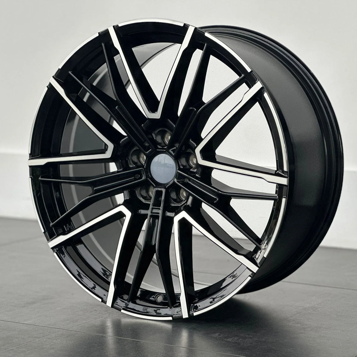 MU31B 20X8.5 5X112 ET26 BLACK MACHINED FACE