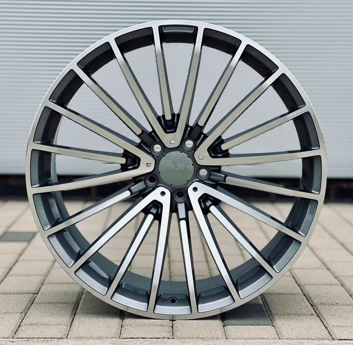 MU17M 22X9 5X112 ET32 GUNMETAL MACHINED FACE