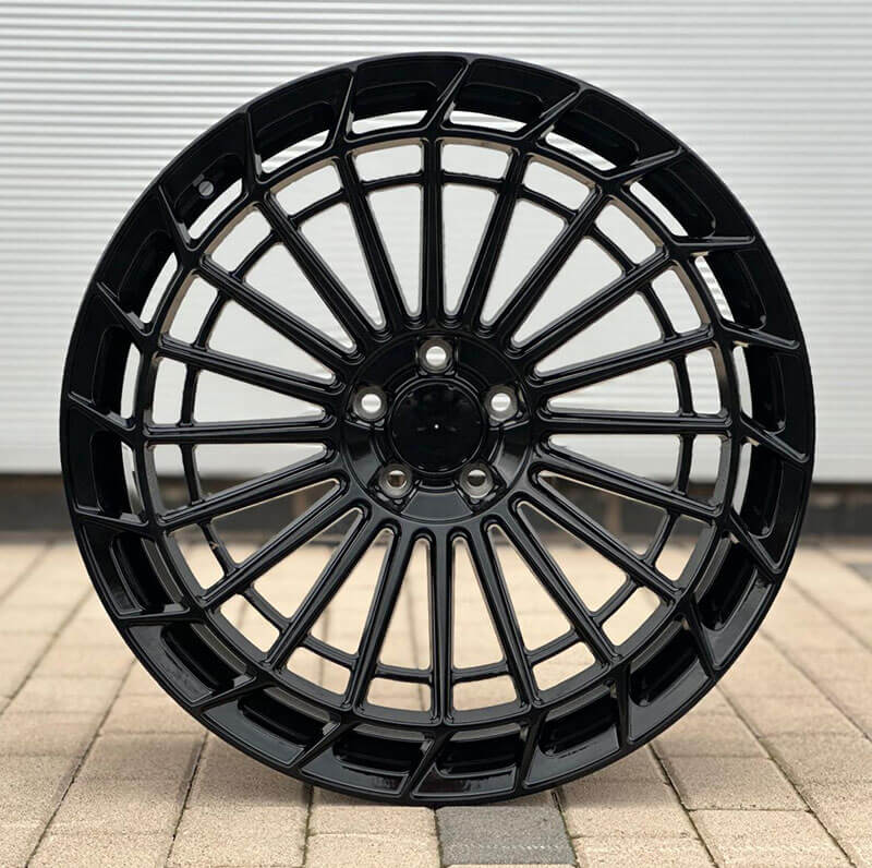 MU24M 22X9 5X112 ET32 GLOSS BLACK