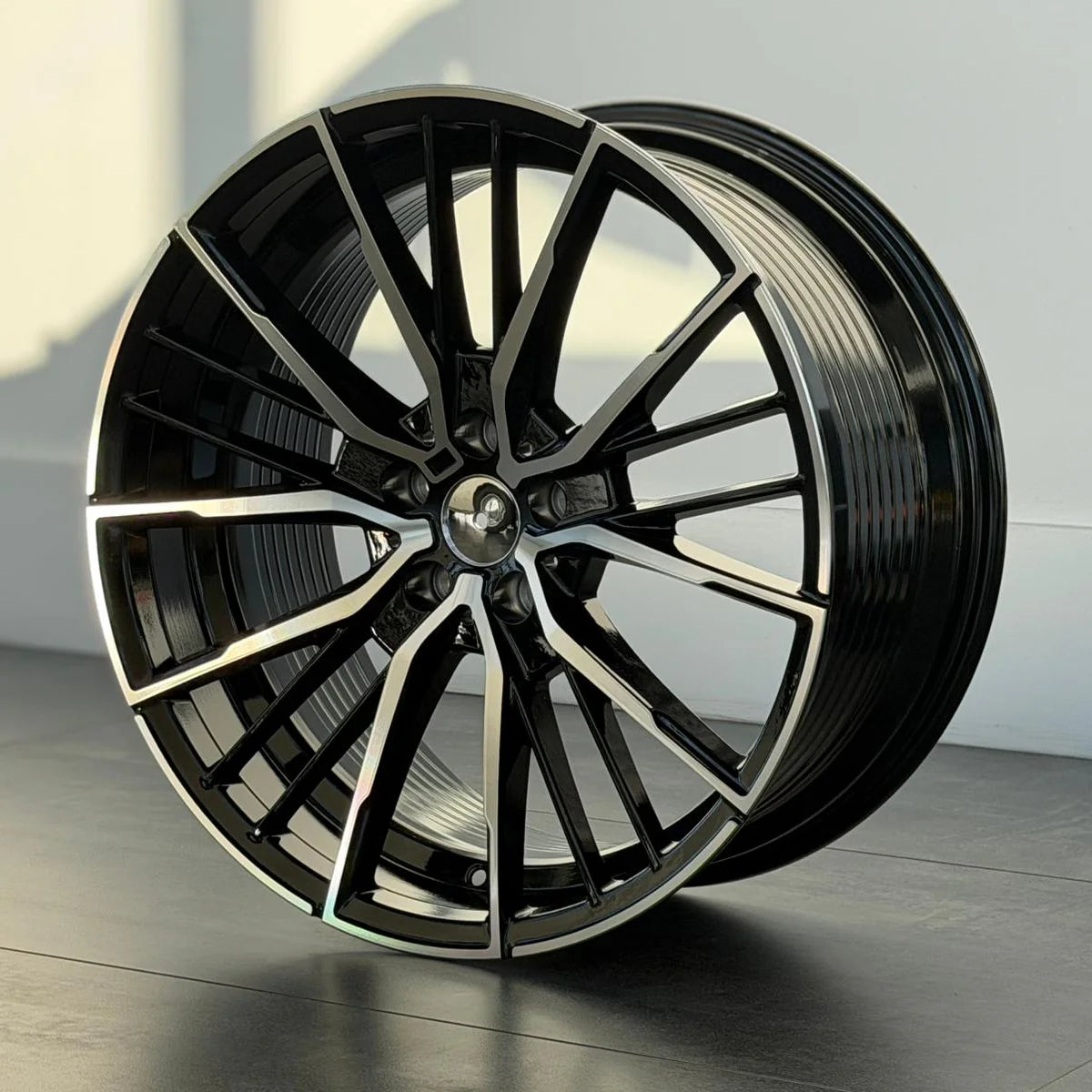 MU27B 20X9.5 5X112 ET37 BLACK MACHINED FACE
