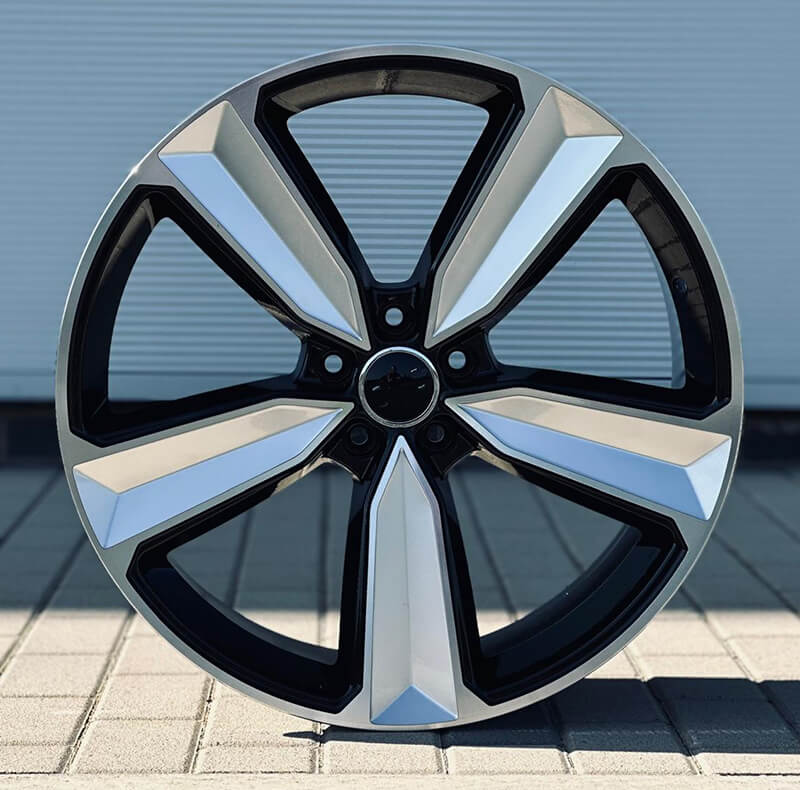 MU9A 21X9 5X112 ET30 BLACK MILLED SILVER