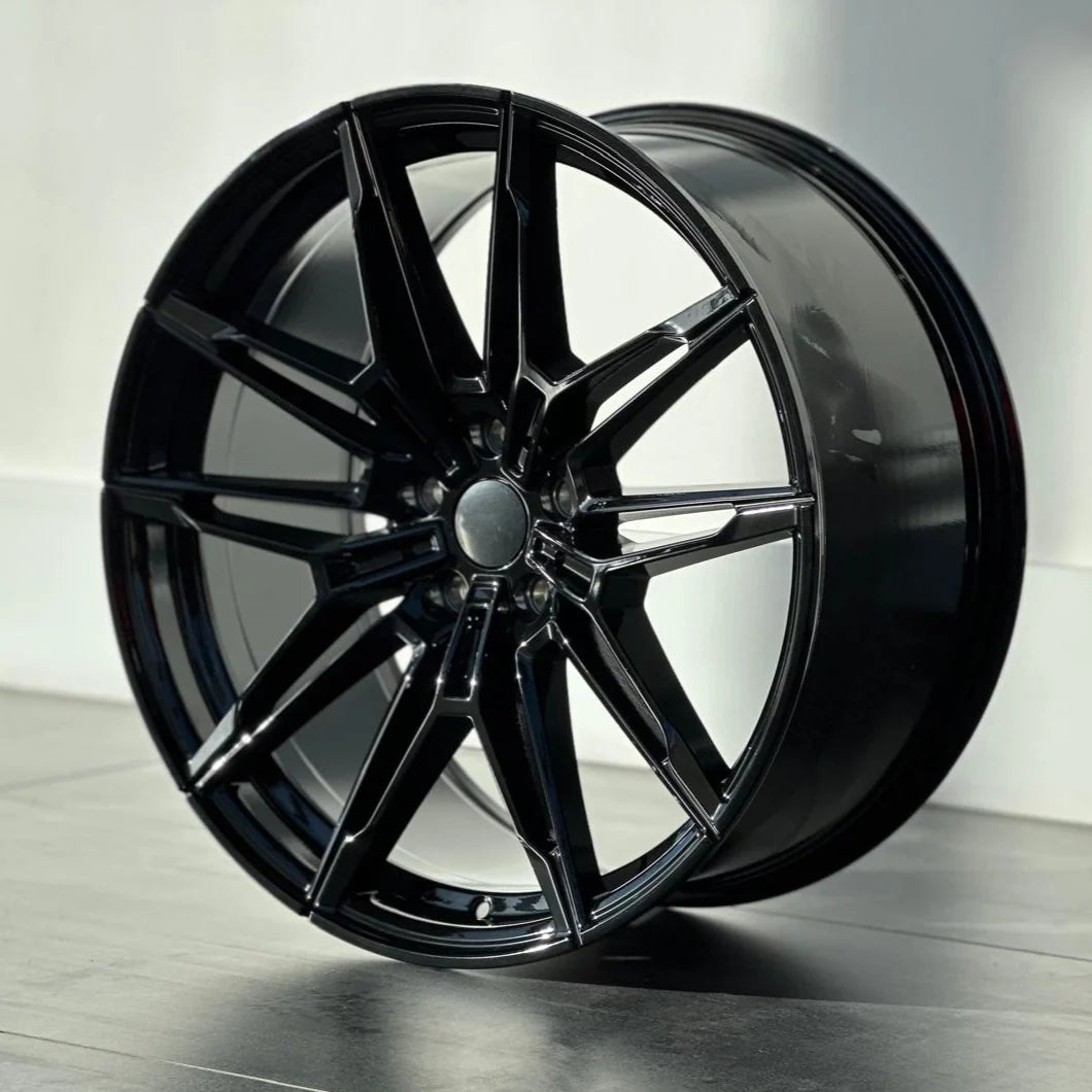 MU29B 19X9.5 5X112 ET40 GLOSS BLACK