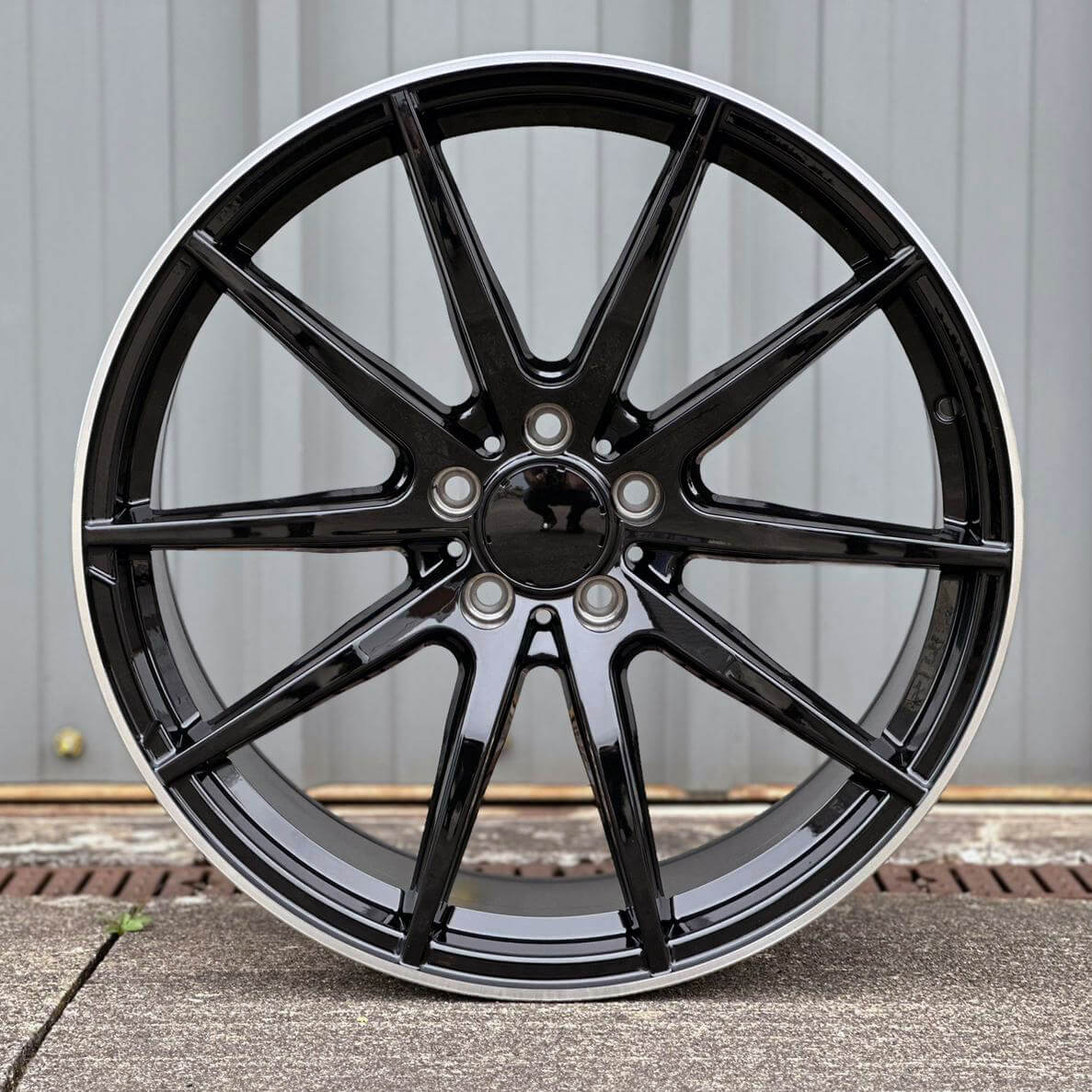 MU12M 20X9.5 5X112 ET45 GLOSS BLACK POLISHED LIP