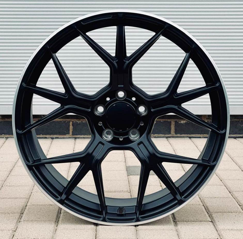 MU21M 20X9.5 5X112 ET43 BLACK POLISHED LIP