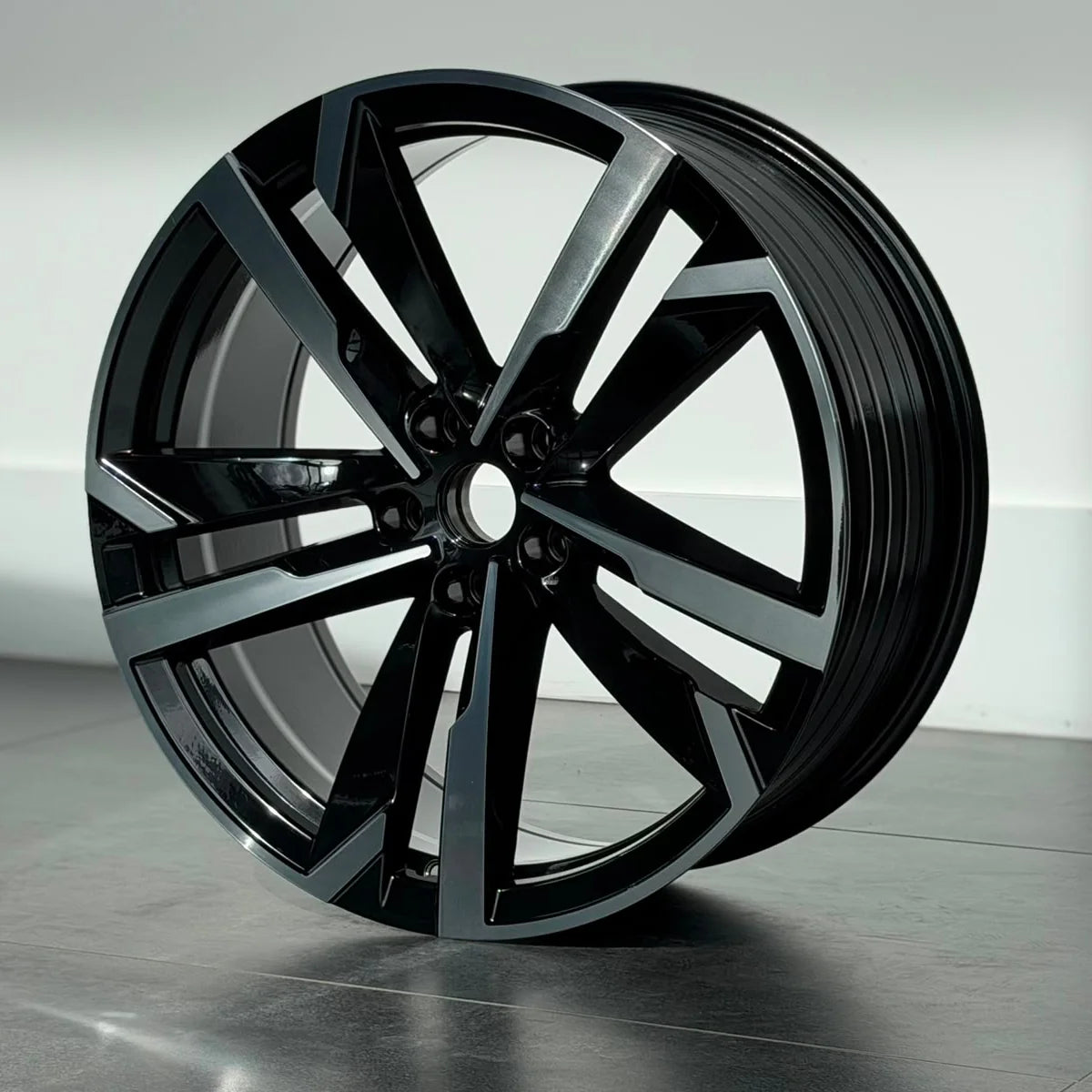 MU31W 20X8.5 5X112 ET30 BLACK MACHINED FACE