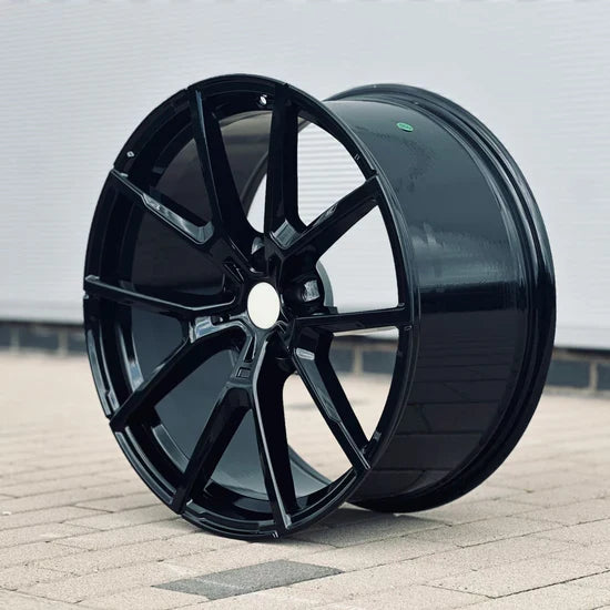 MU13B 20X8.5 5X120 ET35 GLOSS BLACK