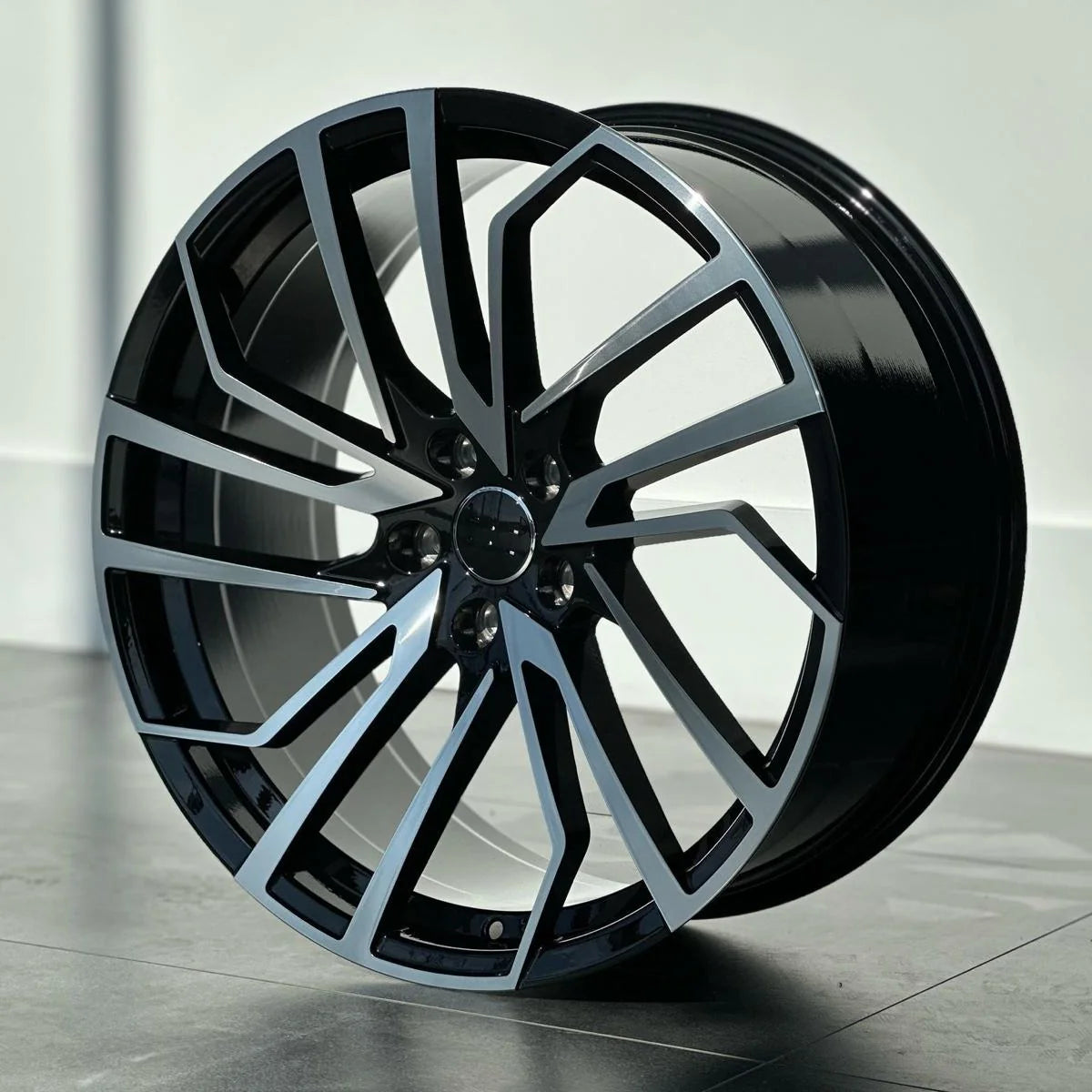 MU37A 19X8.5 5X112 ET30 BLACK MACHINED FACE